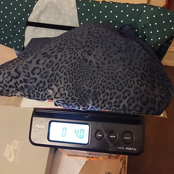 Vince Camuto Women's Leopard Print Sheer 100% Polyester Blouse - Blk & Grey Sz L - Picture 11 of 11